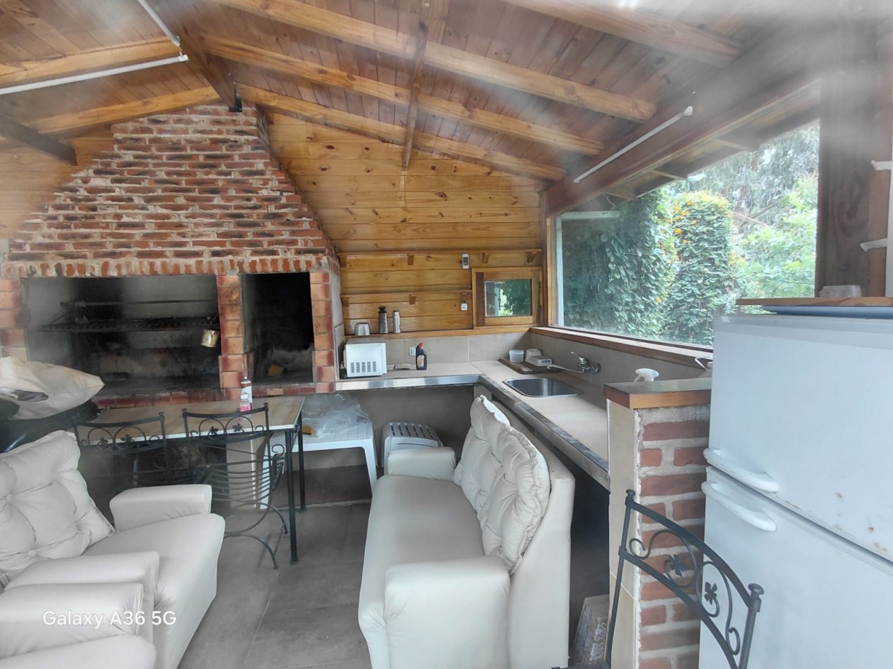 Chalet 6 ambientes en Sierra de los Padres con piscina gran parque