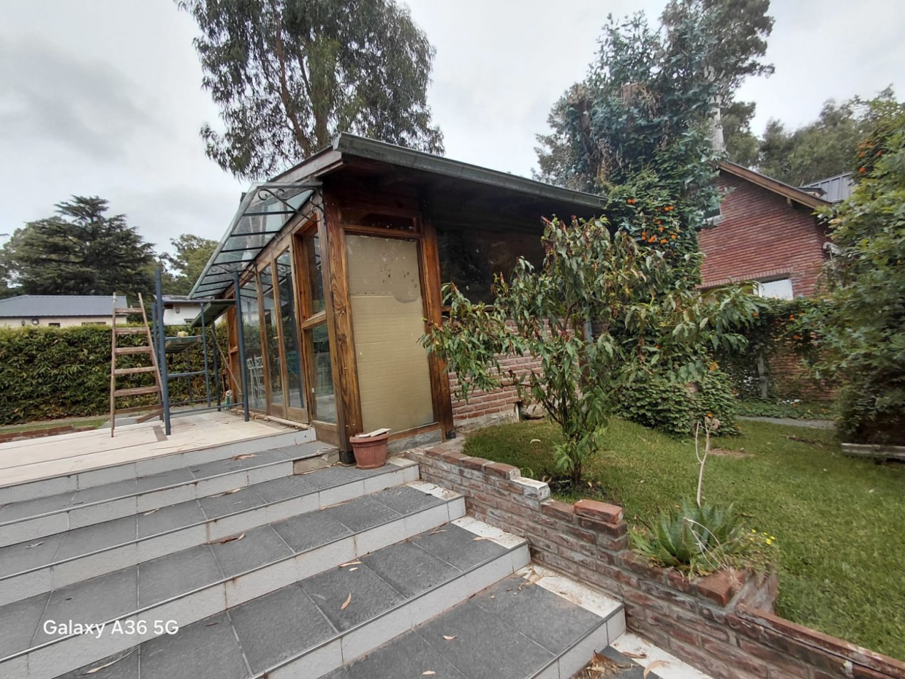Chalet 6 ambientes en Sierra de los Padres con piscina gran parque
