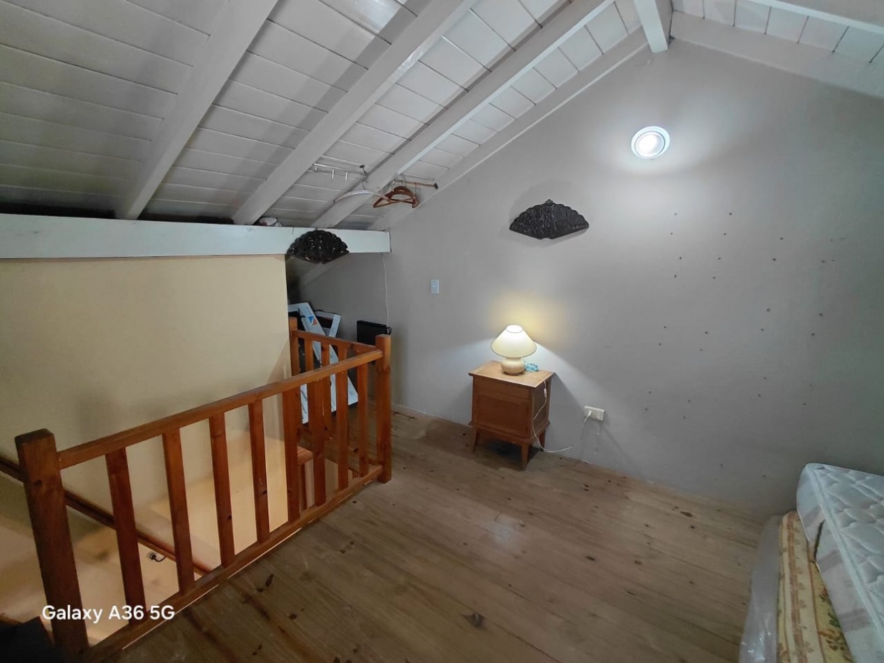 Chalet amplio con gran parquerizado en el ingreso 