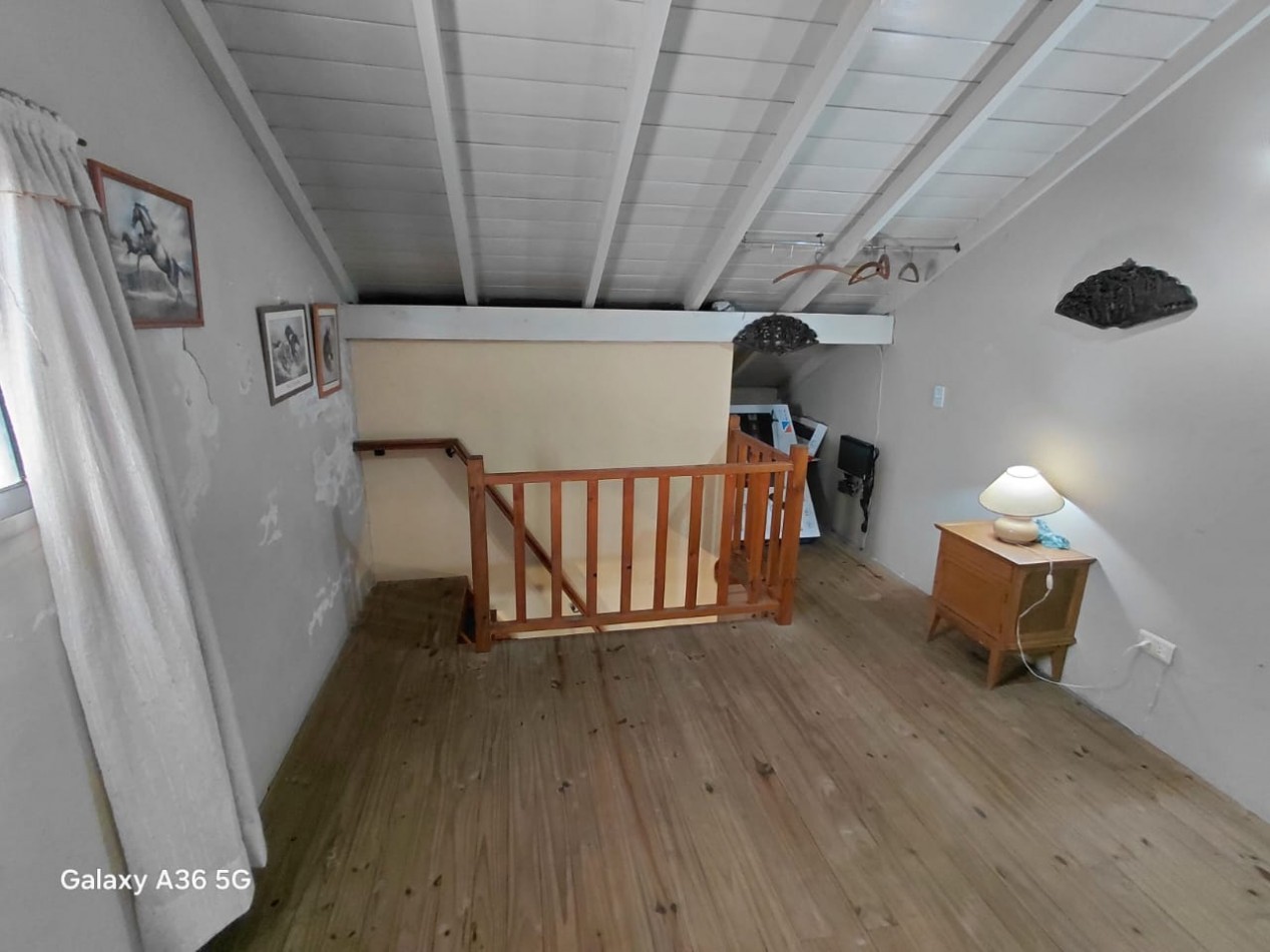 Chalet amplio con gran parquerizado en el ingreso 
