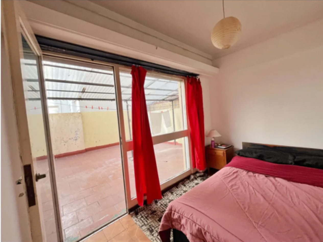 Departamento 2 ambientes,con amplia terraza ideal para uso estudiantes, temporada 