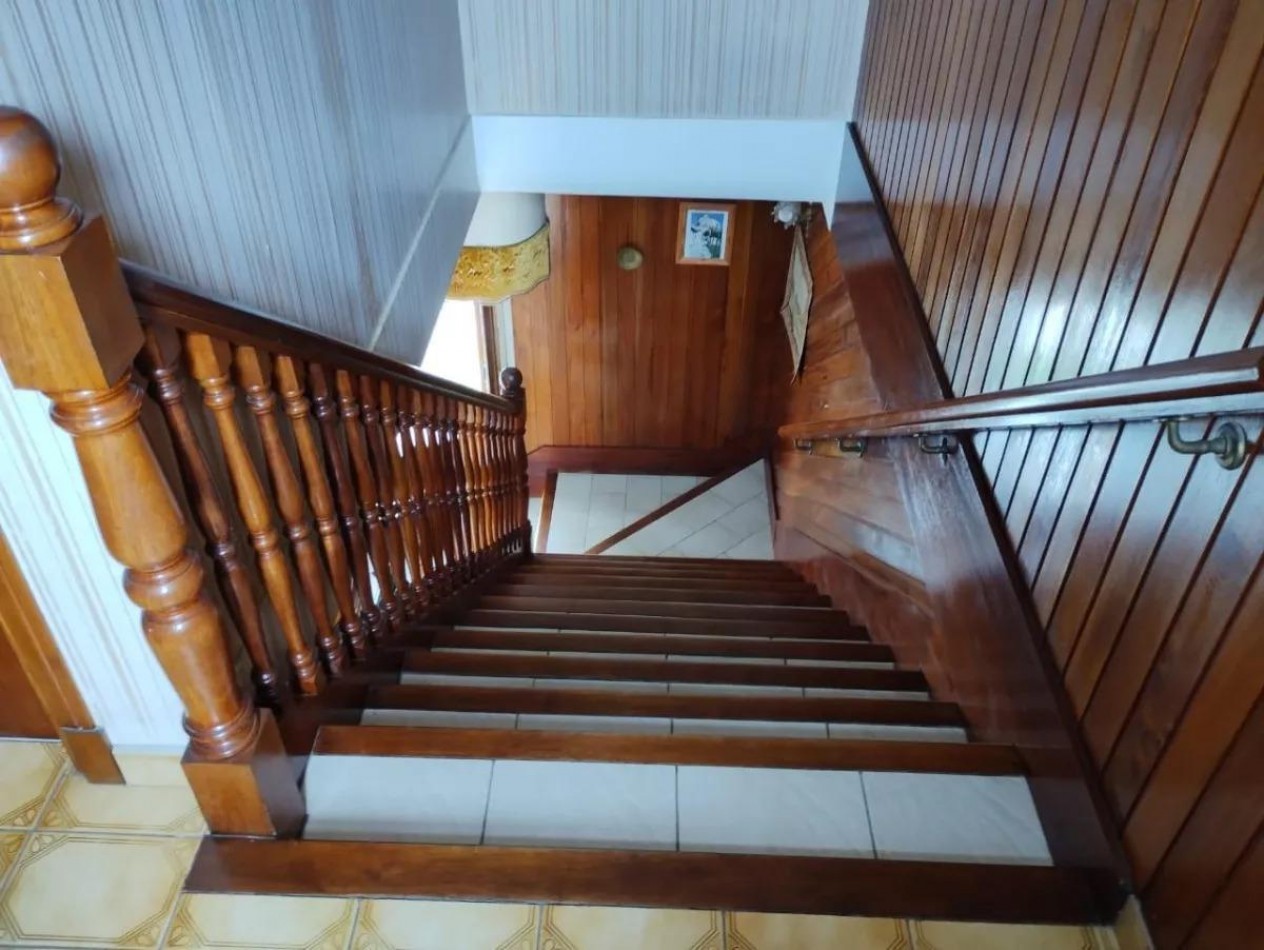 venta en Miramar, Chalet de 6 ambientes 3 dormitorios 3 baños, cochera apta para 3 vehiculos