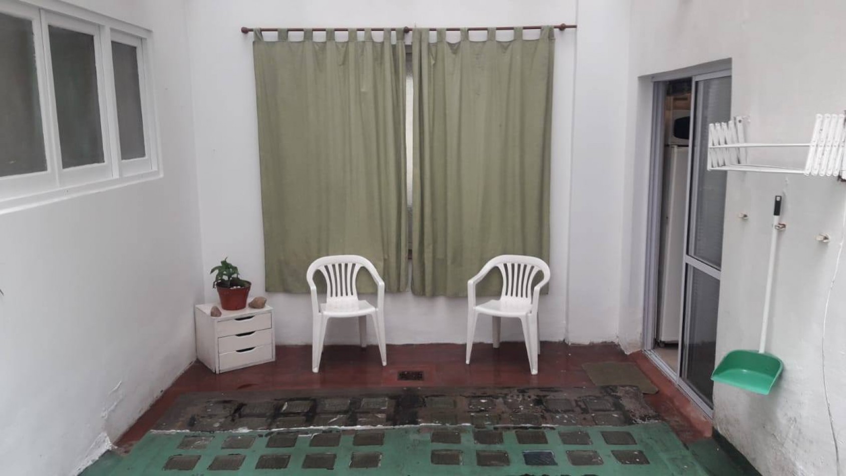 DEPARTAMENTO 2 AMBIENTES CON PATIO EN 1ER PISO  CENTRO MAR DEL PLATA.