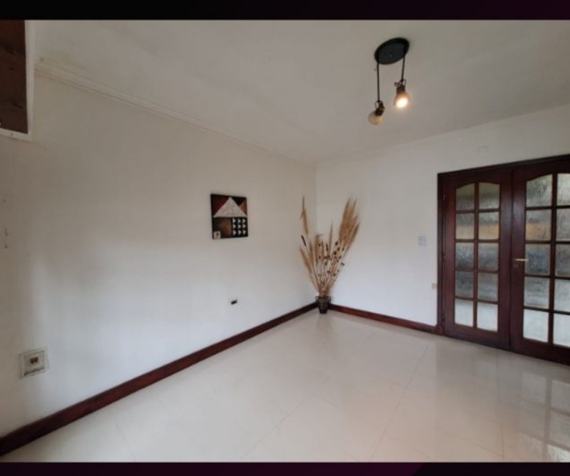 VENTA DE PH- DUPLEX 3 AMBIENTES A LA CALLE