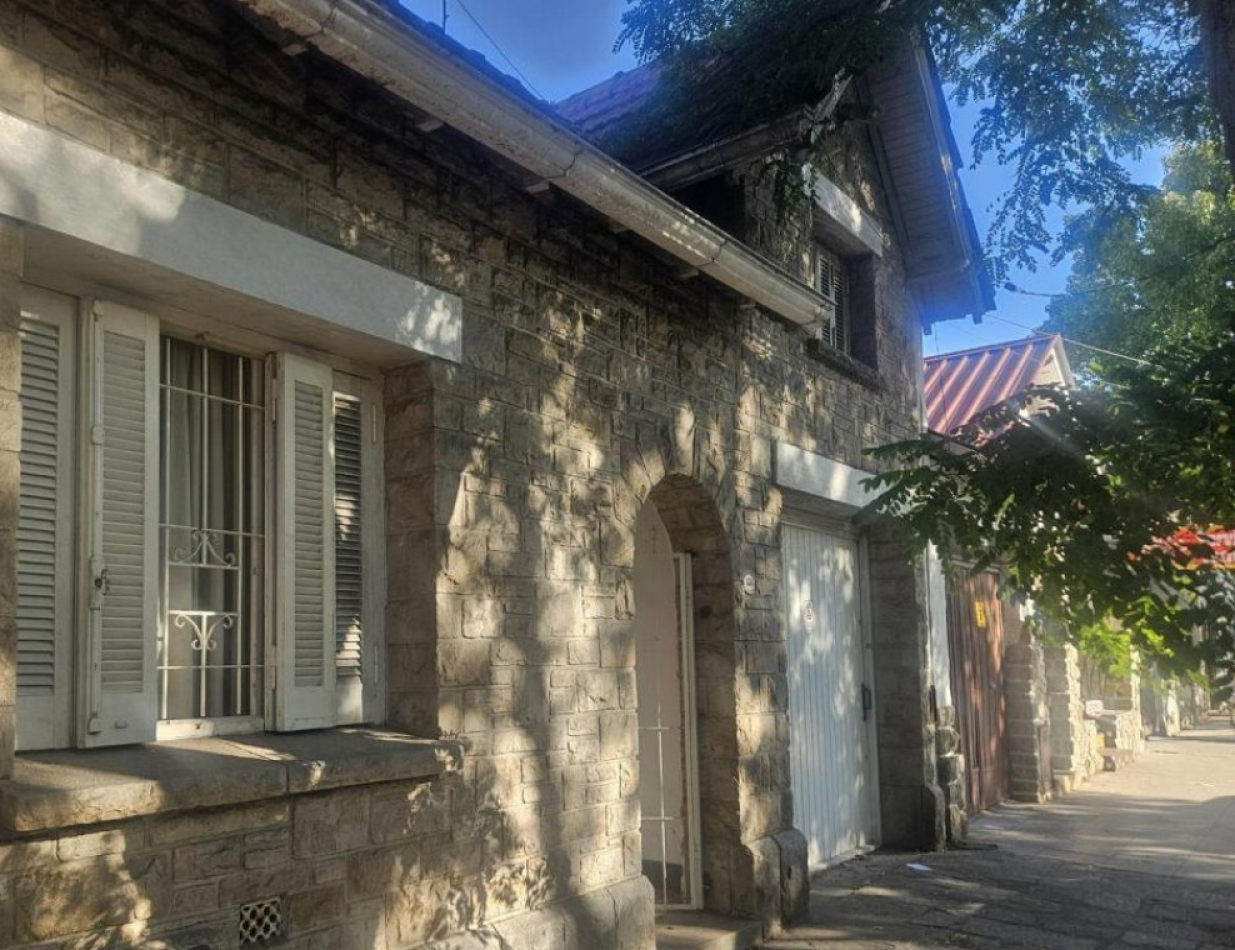 Venta Chalet 3 Ambientes, cerca del mar- Apto Credito La Perla Mar del Plata 