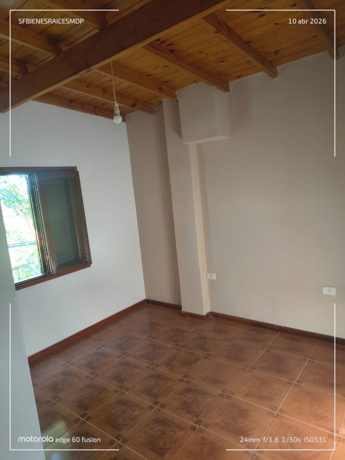 Chalet en planta alta 3 ambientes totalmente independiente, CON GARAGE 