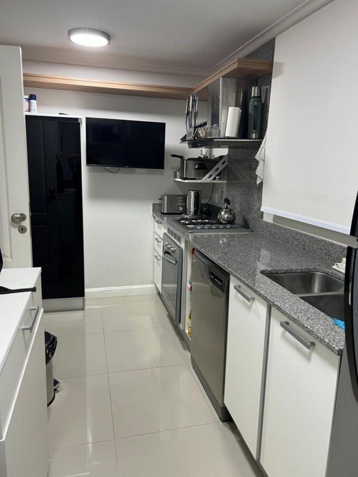 Depto de 3 Amb. con Baulera Dos Cocheras y Terraza Propia Venta de Departamento 3 AMBIENTES, Mar del Plata