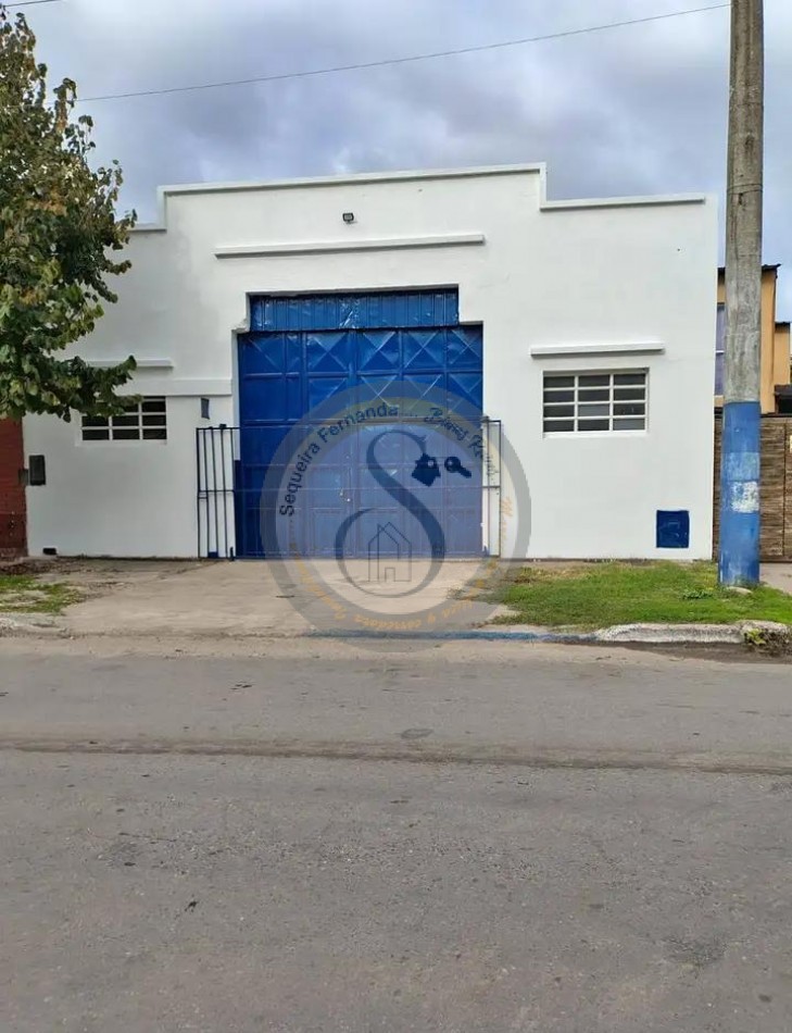 Galpon con administracion de 200m², Destinado para Deposito taller logistica o emprendimiento 