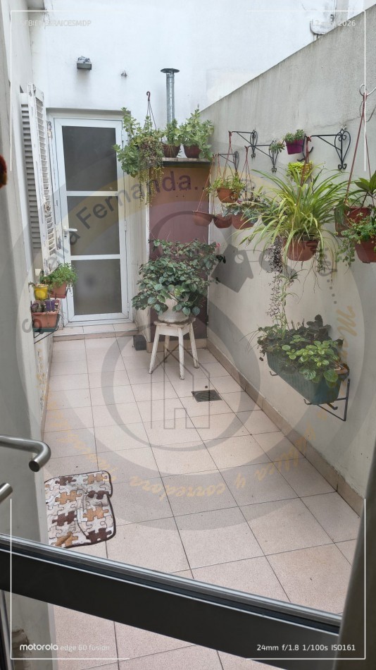 HERMOSO PH DE 3 AMBIENTES RECICLADO CON SOTANO Y DOBLE PATIO 