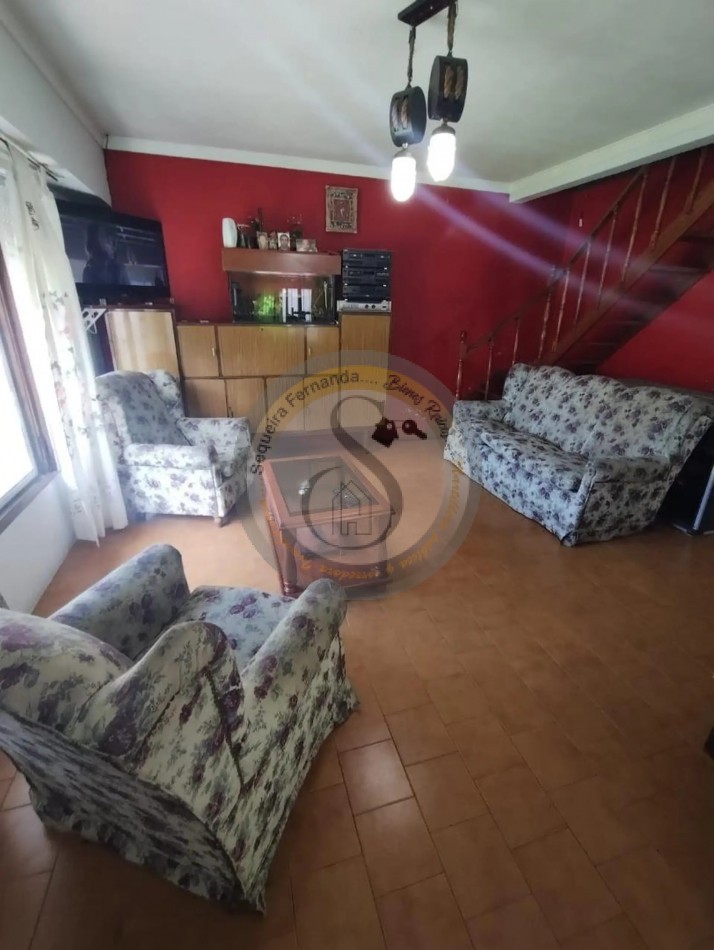 Chalet de 4 ambientes con amplio parque, Barrio Colinas de Peralta Ramos