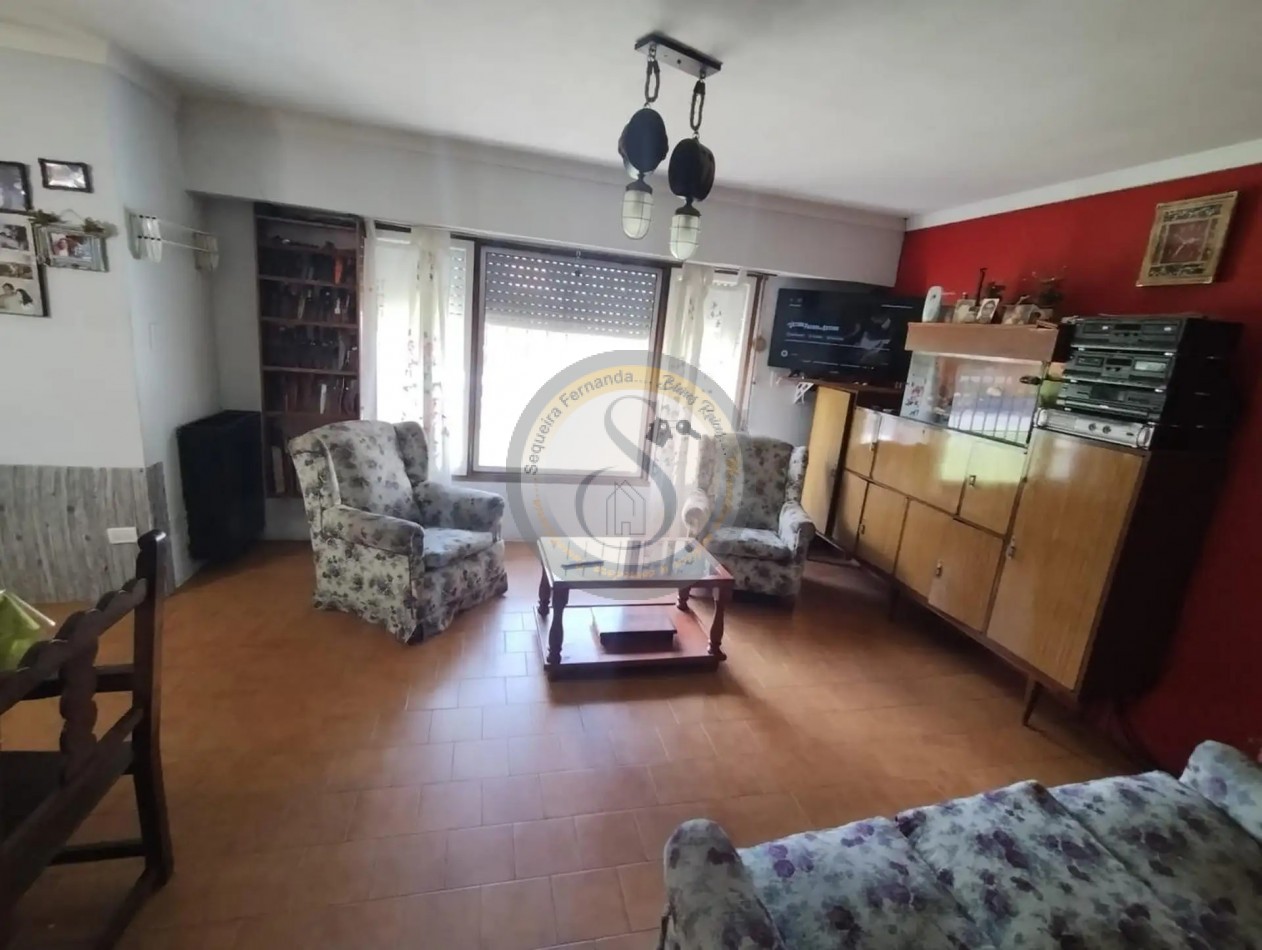 Chalet de 4 ambientes con amplio parque, Barrio Colinas de Peralta Ramos