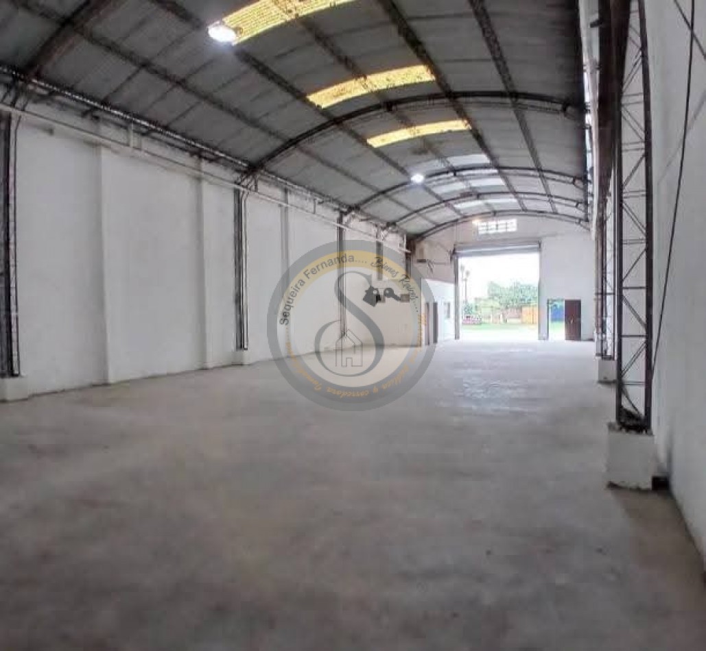 Galpon amplio, perfil mixto, logistica, almacenamiento y distribucion 