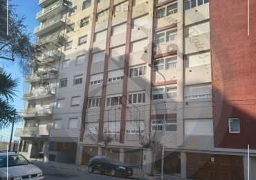 Departamento de 3amb Playa Grande a 50m de la costa y a cercanias del Hotel Costa Galana, frente al Depto hay cochera!